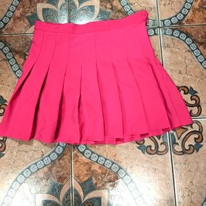 Barbie pink pleated skort